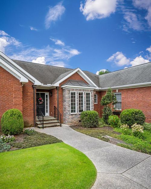 247 Beckridge Rd, Mcminnville, TN, 37110-7490 | Card Image