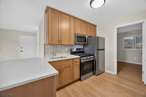 1-1 Sundance Ct, Vernon, NJ, 07462-5597 | Card Image