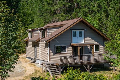 2031 Waring Rd, Nanaimo, BC, V9X1V1 | Card Image