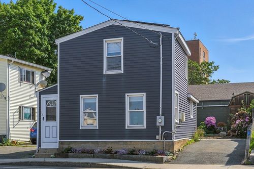 13 Maplewood Ave, Gloucester, MA, 01930-2735 | Card Image