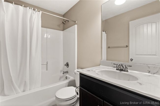 5613 Nature Vw, Home with 3 bedrooms, 2 bathrooms and null parking in Memphis IN | Image 11