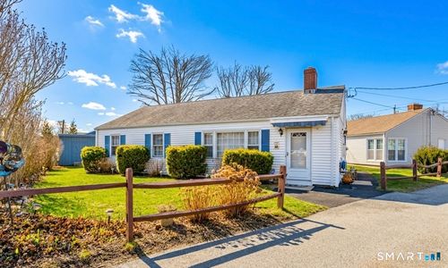 7 Parker Ln, Westbrook, CT, 06498-1942 | Card Image