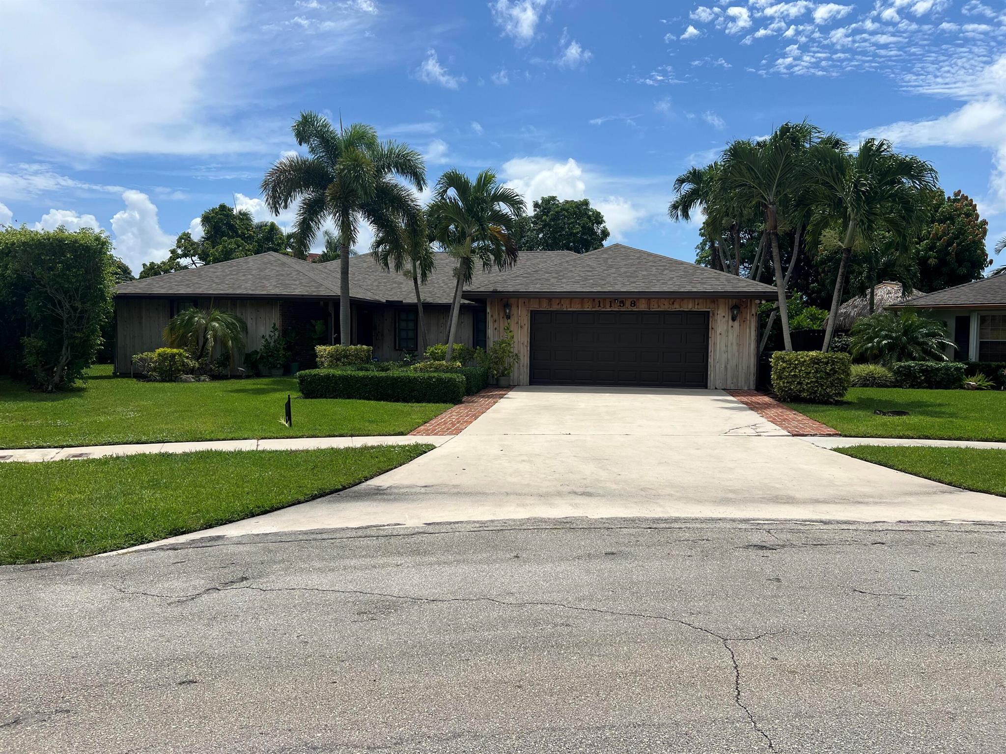 Jason Way, West Palm Beach, FL 33406