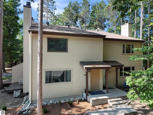 3955 Emily Ln, Traverse City, MI, 49686-6315 | Card Image