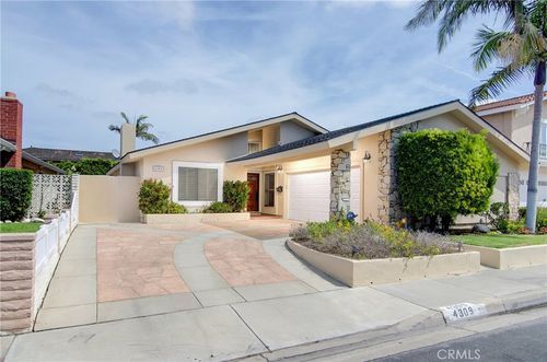 4309 Dogwood Avenue, Seal Beach, CA, 90740 | Card Image