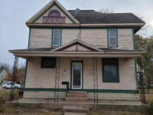 39 Cedar St, Easton, MN, 56025-2006 | Card Image