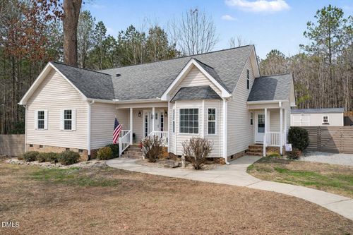 35 Harrison St, Zebulon, NC, 27597-9308 | Card Image