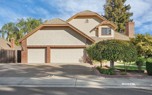 2205 Grenoble Dr, Lodi, CA, 95242-9165 | Card Image
