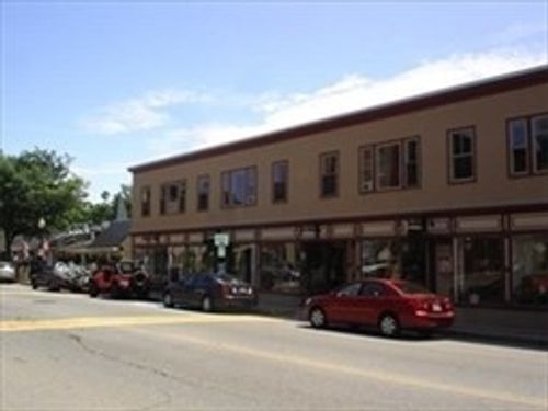 32 Main Street, Ayer, MA, 01432 | Card Image