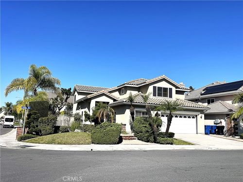 9755 Lipari Cir, Cypress, CA, 90630-3587 | Card Image