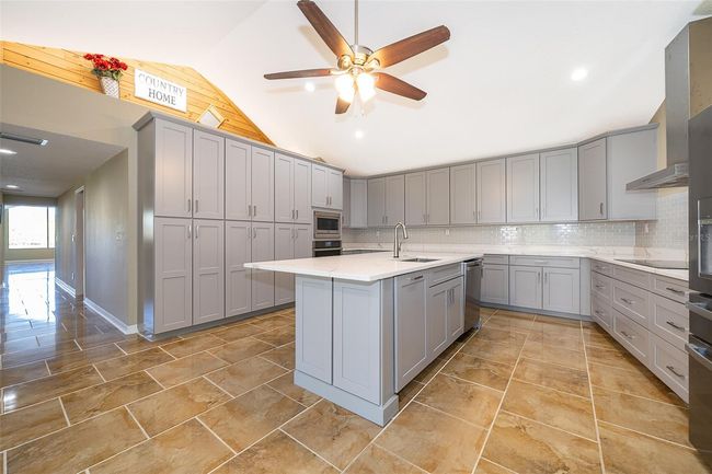 372 Rest Haven Rd, House other with 4 bedrooms, 4 bathrooms and null parking in Geneva FL | Image 30
