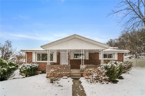 707 Clark Ave, Jeannette, PA, 15644-2328 | Card Image