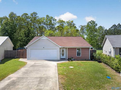 326 Autumnwood Drive, Rainbow City, AL, 35906 | Card Image