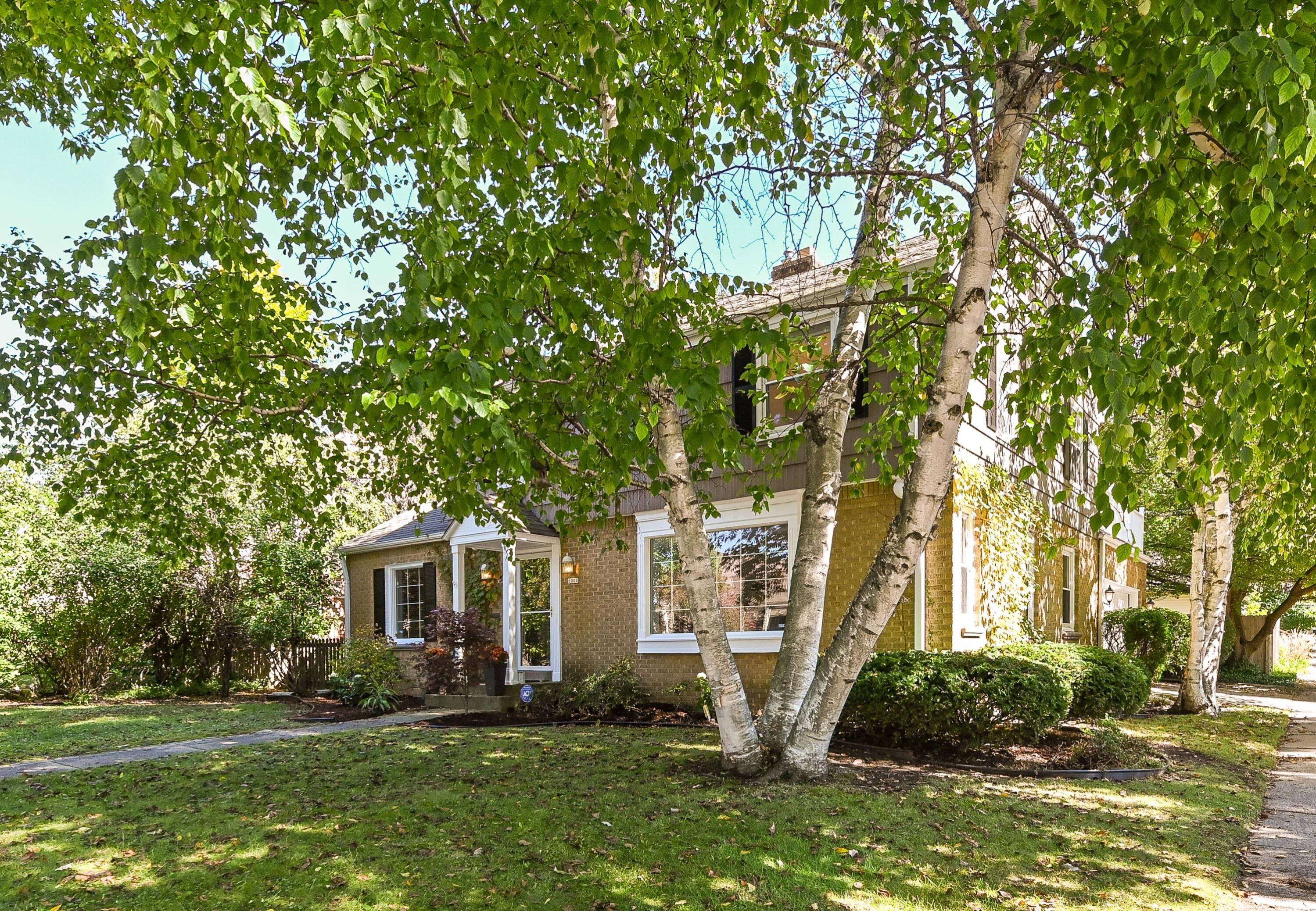 Santa Monica Blvd, Milwaukee, WI 53217