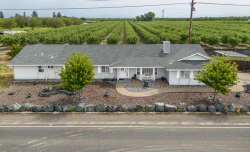 3319 Tierra Buena Rd, Yuba City, CA, 95993-9603 | Card Image