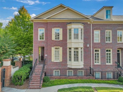 201 Riversgate Dr, Atlanta, GA, 30339-2975 | Card Image