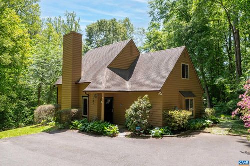 352 Daniels Rd, Barboursville, VA, 22923-2808 | Card Image