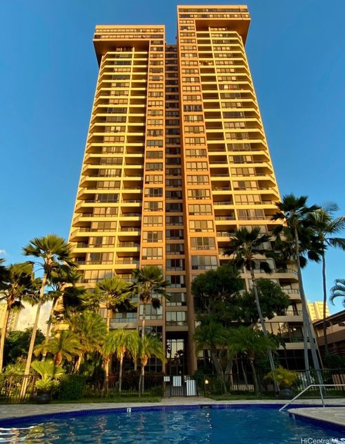 606-5333 Likini St, Honolulu, HI, 96818-1764 | Card Image