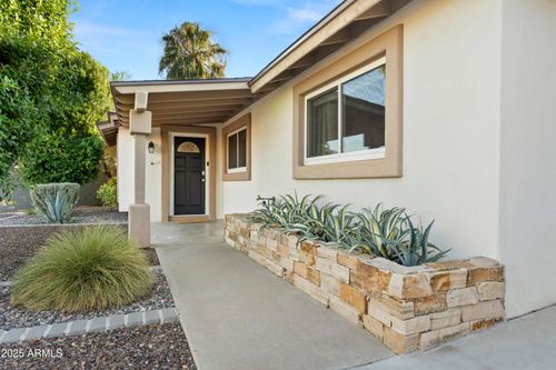 8655 E Monte Vista Rd, Scottsdale, AZ, 85257-2916 | Card Image