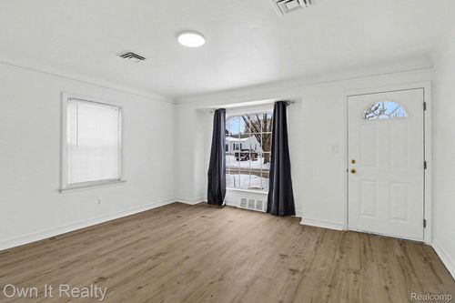 1821 Academy St, Dearborn, MI, 48124-2528 | Card Image