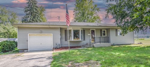 44 Berry St, Quincy, MI, 49082-1023 | Card Image