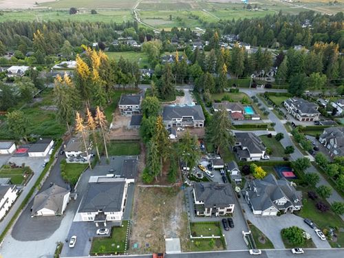 13088 57 Ave, Surrey, BC, V3X3X3 | Card Image
