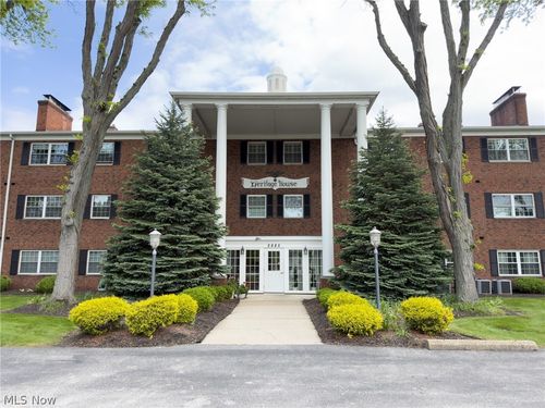 309-2885 Pease Dr, Rocky River, OH, 44116-3263 | Card Image