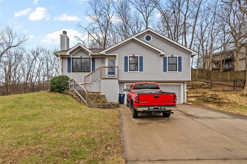 7111 N Jarboe St, Kansas City, MO, 64118-2294 | Card Image