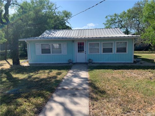 122 3rd St, Lake City, TX, 78368-9460 | Card Image
