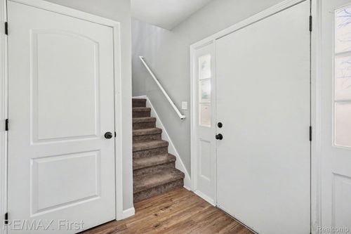 38103 Jefferson Ave, Harrison Township, MI, 48045-2642 | Card Image