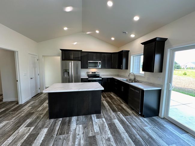 Kitchen | Image 6