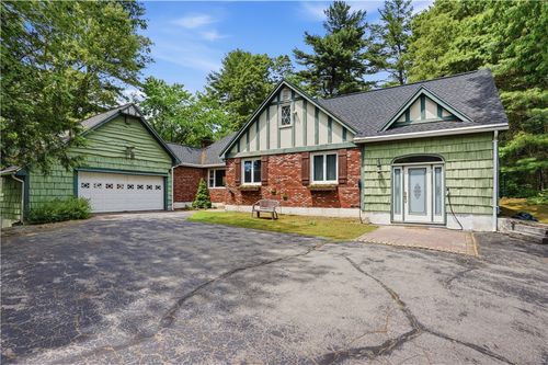 42 Georgiana Dr, Cumberland, RI, 02864-1106 | Card Image
