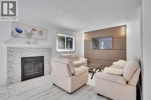 15-200 Shawnessy Dr Sw, Calgary, AB, T2Y1G8 | Card Image