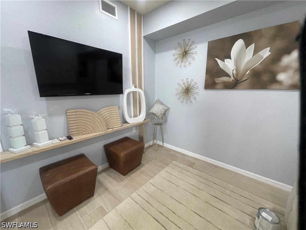 Residential Lease in Naples