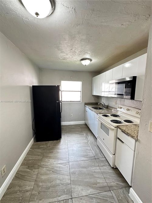 apt-2-2120 Nw 4th St, Pompano Beach, FL, 33069-2626 | Card Image
