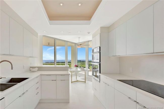 Double stainless steel sink | Image 17