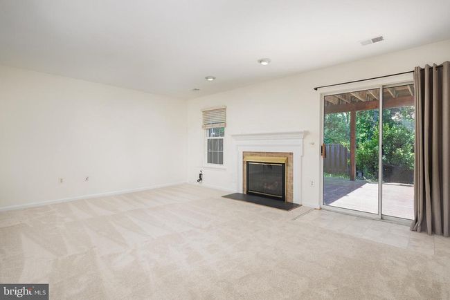 7710 Asterella Ct, Townhouse with 3 bedrooms, 4 bathrooms and null parking in SPRINGFIELD VA | Image 28