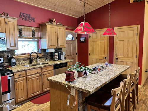 1021 E Tyson Pl, Show Low, AZ, 85901-7370 | Card Image