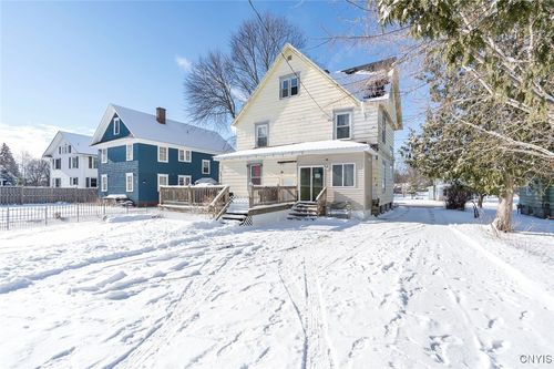 1113 Washington St, Watertown, NY, 13601-4352 | Card Image