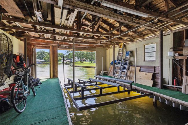 17 Bayside Dr, House other with 4 bedrooms, 3 bathrooms and null parking in Malakoff TX | Image 27
