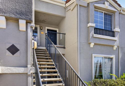 1322-885 Halidon Way, Folsom, CA, 95630-8441 | Card Image