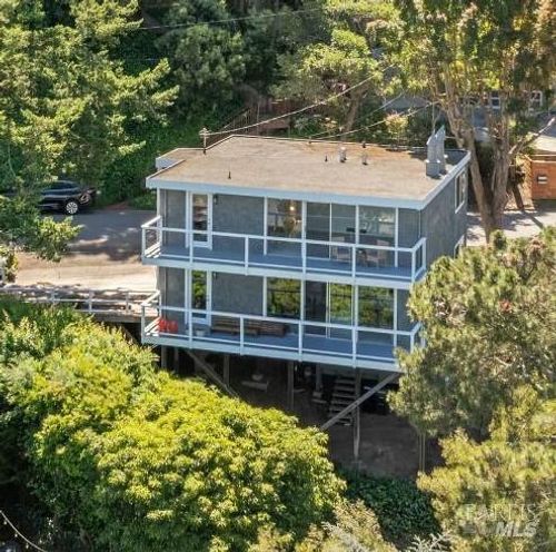 124 Woodward Avenue, Sausalito, CA, 94965 | Card Image