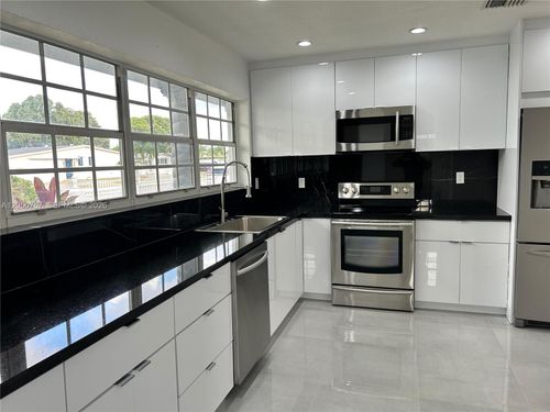 19522 Nw 37th Ct, Miami Gardens, FL, 33055-1949 | Card Image