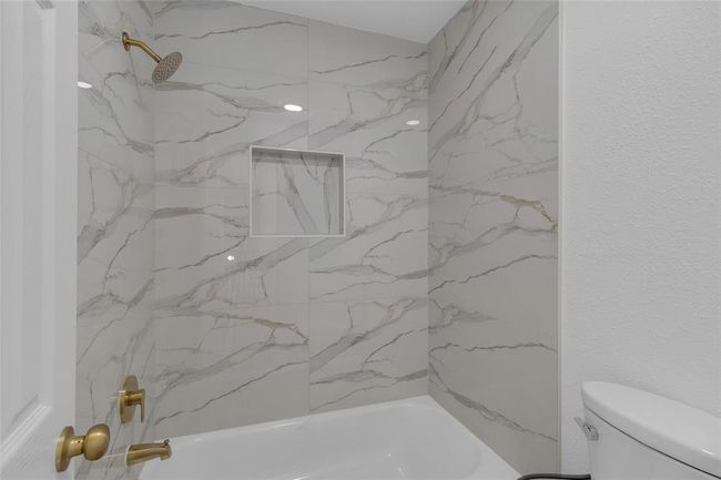 11531 Colonial Trail Dr, House other with 4 bedrooms, 3 bathrooms and 2 parking in Houston TX | Image 6