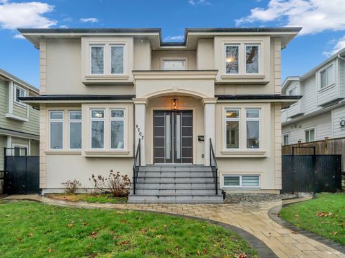 4267 Parker St, Burnaby, BC, V5C3C4 | Card Image