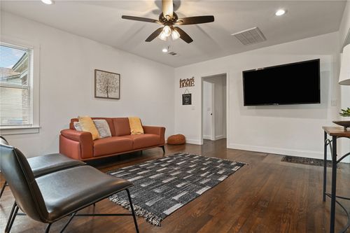 80 Vaughn Dr, Denison, TX, 75020-2345 | Card Image