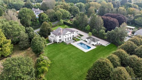 344 Great Plains Rd, Southampton, NY, 11968-4642 | Card Image