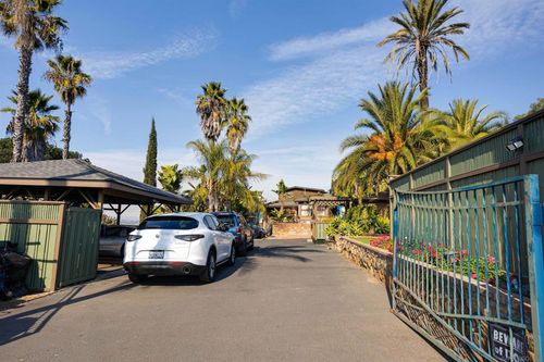 a-5037 Crestland Dr, La Mesa, CA, 91941-5733 | Card Image