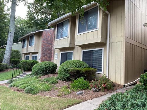 2207 Surrey Ct Se, Marietta, GA, 30067-6668 | Card Image