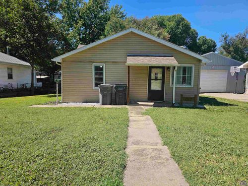 207 S Cottonwood St, Emporia, KS, 66801-4843 | Card Image